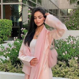 Basque Dubai pink abaya overcoat shiny sheen veiled collection modanisa